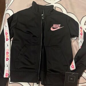 Nwt nike track jacket size 4t